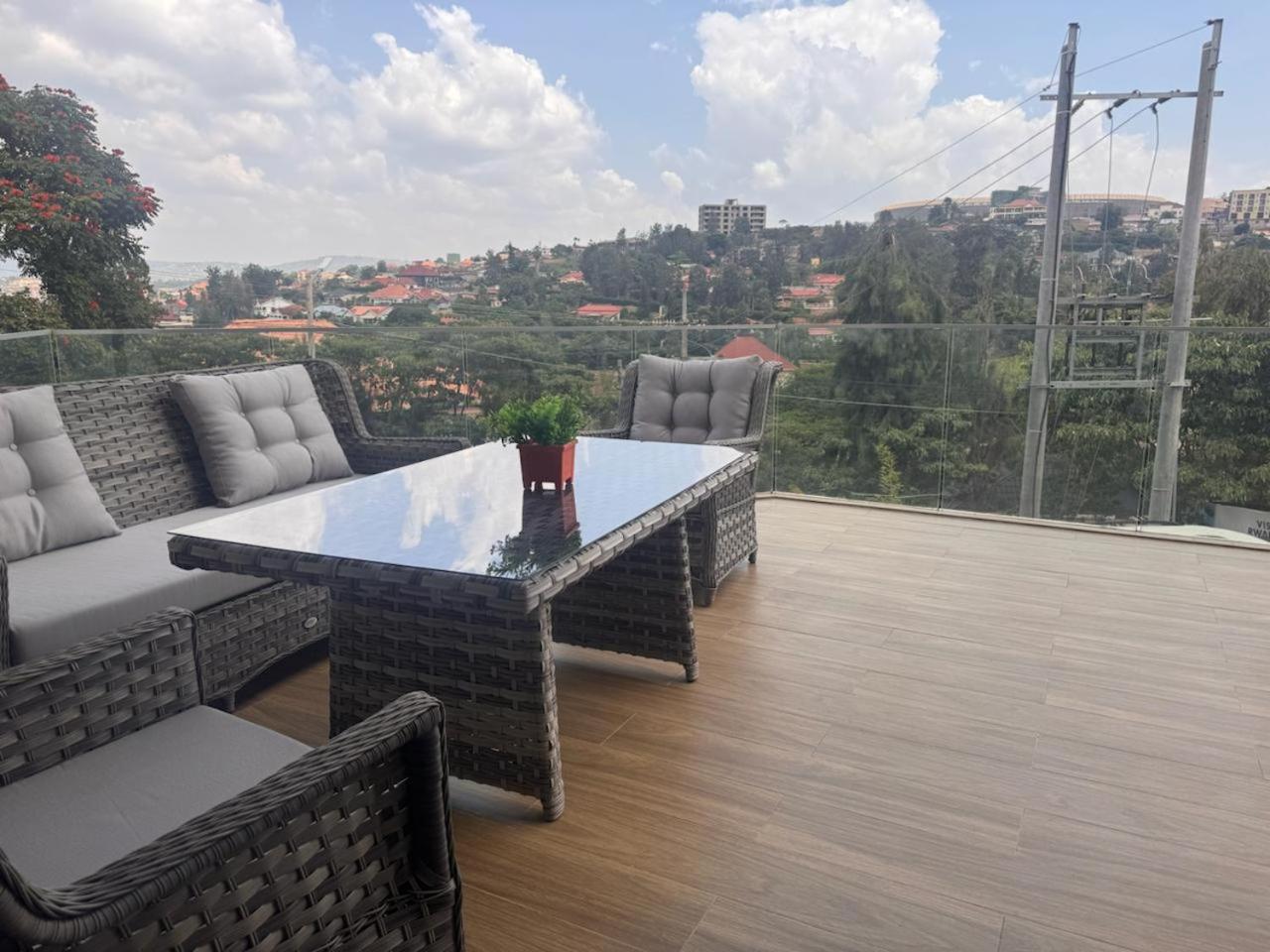 Cascadia Apartments كيغالي المظهر الخارجي الصورة